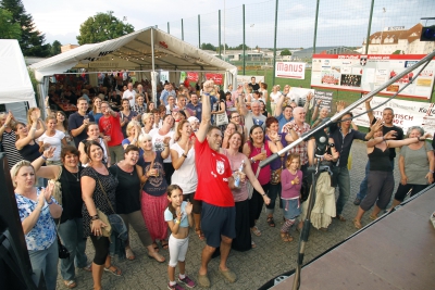 Ein Bild aus Corona-freien Zeiten - 70 Jahre SGN mit der Lieblingsband 2015